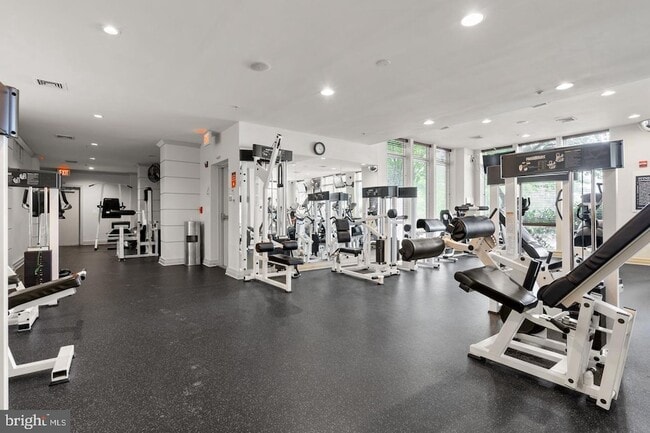 Building Photo - 9486 Virginia Center Blvd