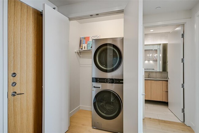 Building Photo - 44 East Ave