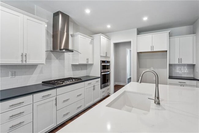 Building Photo - 425 Greyfield Dr