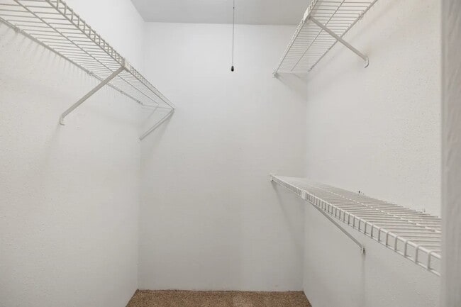 Building Photo - 2800 Ashford Trail Dr