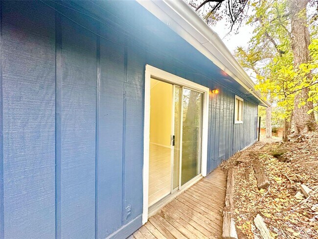 Building Photo - 4302 Scottsdale Rd