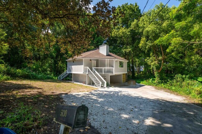 Building Photo - 5130 River Bluff Ln