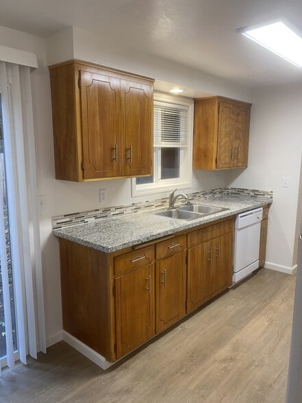 Building Photo - 1248 Piper Ln