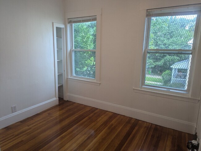 Building Photo - 9 A Ellis St