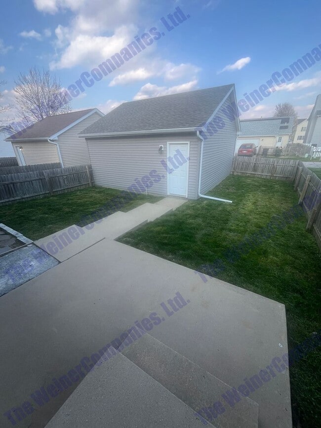 Building Photo - Available August 2026!