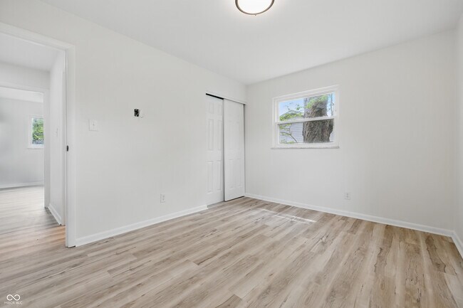 Building Photo - 1116 Heatherwood Dr