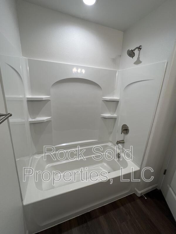 Building Photo - 1512 Danny Pl