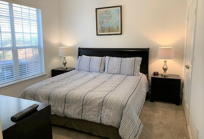 Building Photo - 5028 Gardner Dr