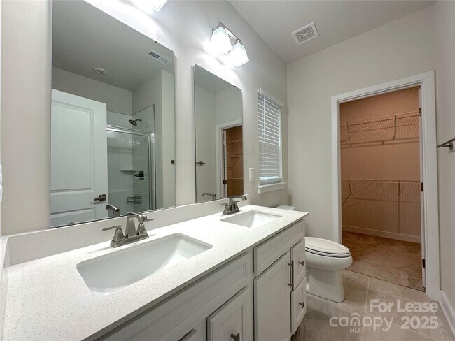 Building Photo - 460 Spearfield Ln