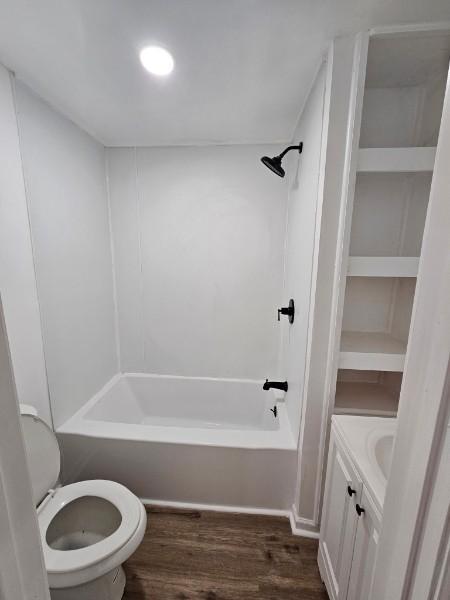 Building Photo - 51 Avon St