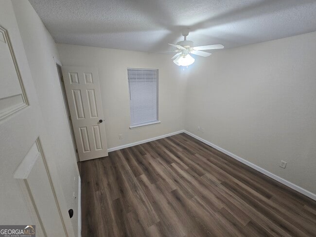 Building Photo - 401 S Ashley St