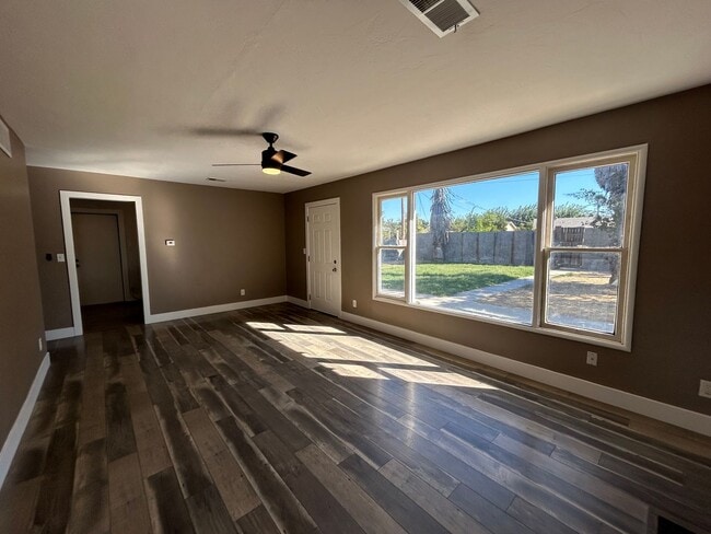 Building Photo - 508 El Vista Ave