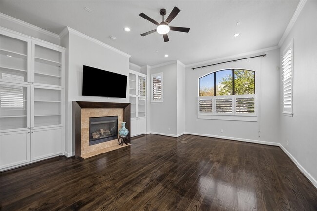 Building Photo - 709 Herkimer St