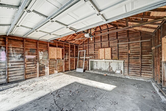 Building Photo - 5316 Markey Rd