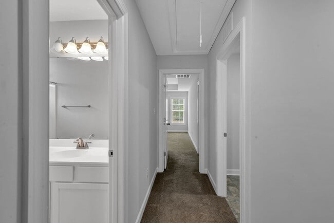 Building Photo - 202 Browns Ferry Rd