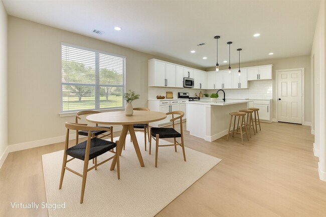 Building Photo - 5512 Canyon Bluff Ln