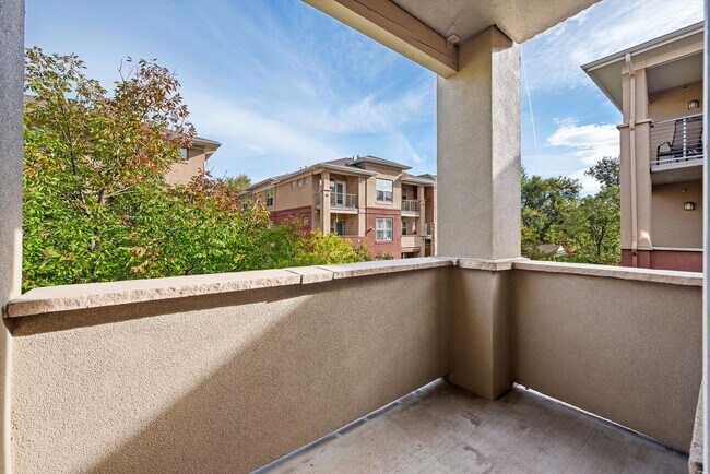Building Photo - 8133 W 51st Pl
