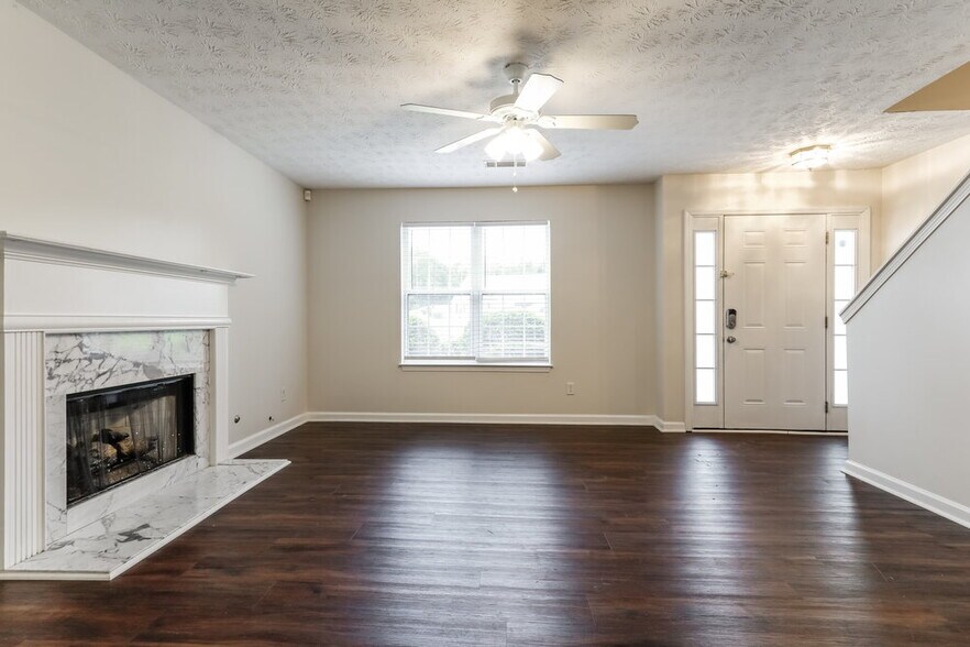 Building Photo - 564 Kirtley Ct