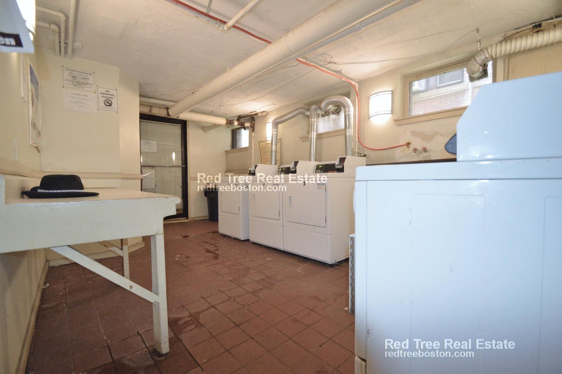 Building Photo - 1868 Commonwealth Ave