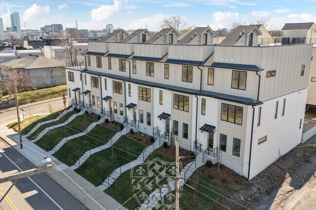 Building Photo - 1200 Phillips St