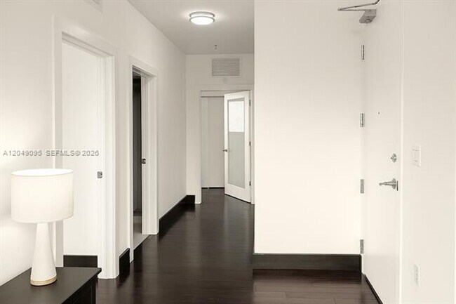 Building Photo - 6701 Biscayne Blvd