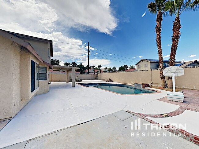 Building Photo - 5958 Chariot Ln