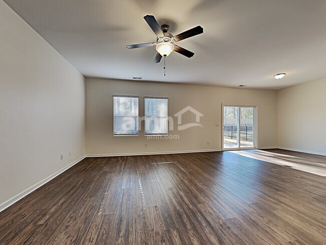 Building Photo - 190 Orion Way