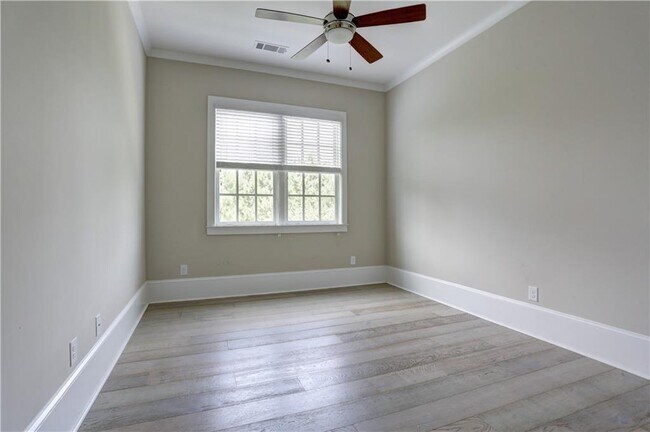 Building Photo - 12600 Marstrow Dr