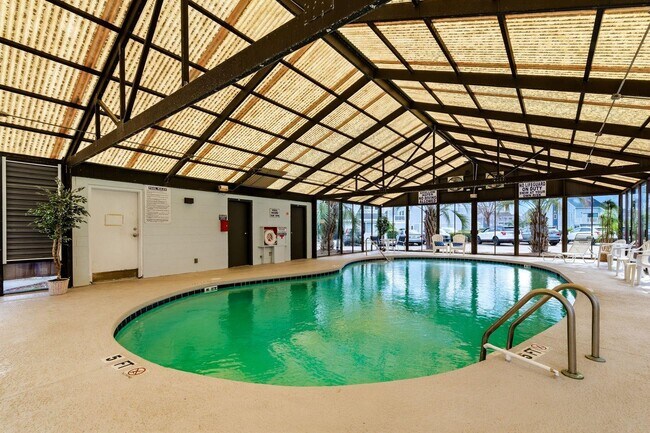 Building Photo - 3700 Golf Colony Ln