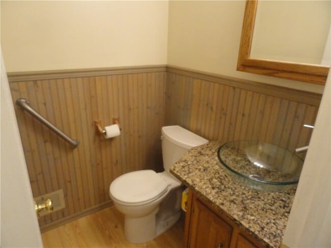 Building Photo - 206 Greenway Blvd