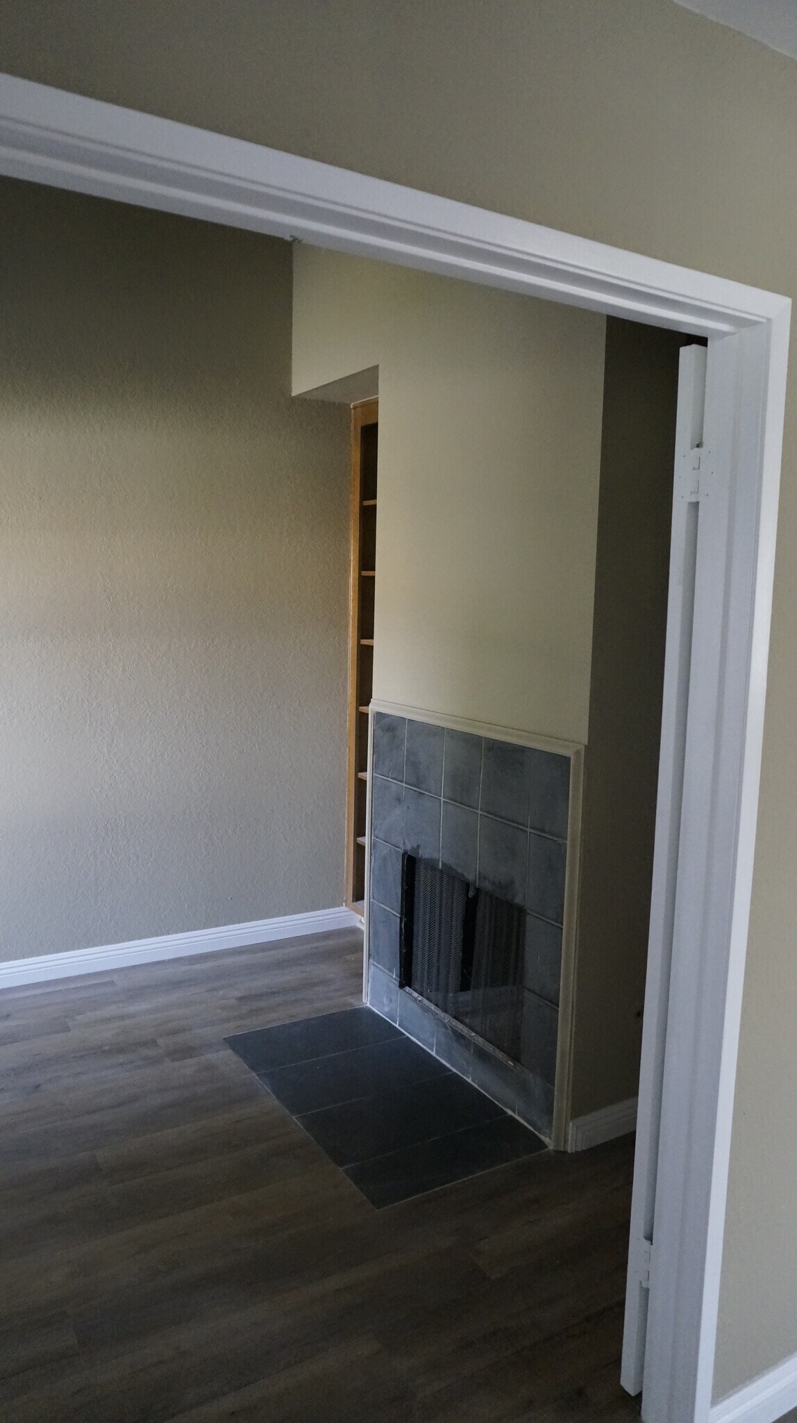 Library or Bedroom 4 - 16268 Glencove Dr