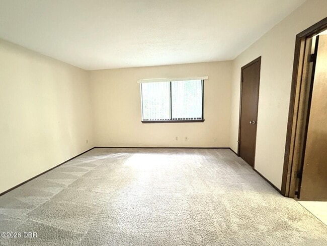 Building Photo - 14 Fair Oaks Cir