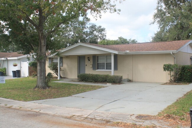 Primary Photo - Updated 3 bed 1.5 bath in New Port Richey