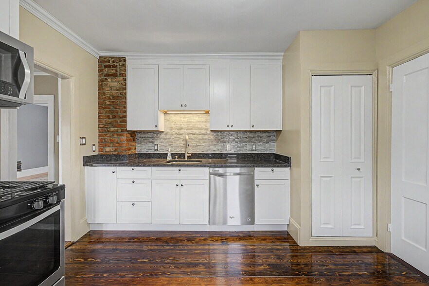 Building Photo - 22 Oconnor Ave