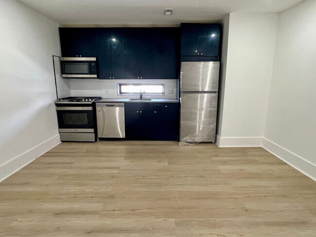 Building Photo - Luxurious 2-Bedroom Apartment in Cobbs Cre...