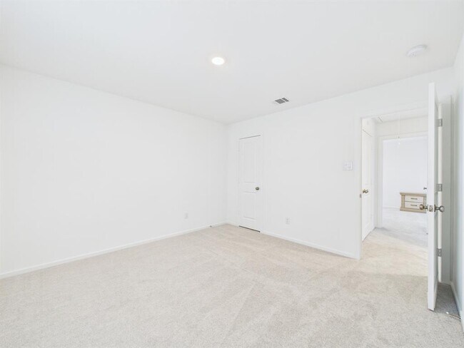 Building Photo - 2919 Summer Breeze Wy