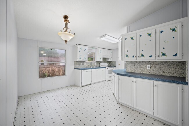 Building Photo - 16331 Texas Star Ct