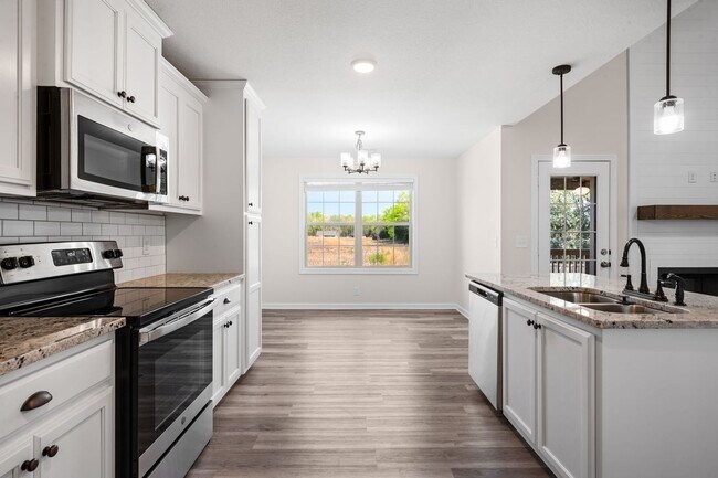 Building Photo - Beautiful Single-Family Home With A Community Park