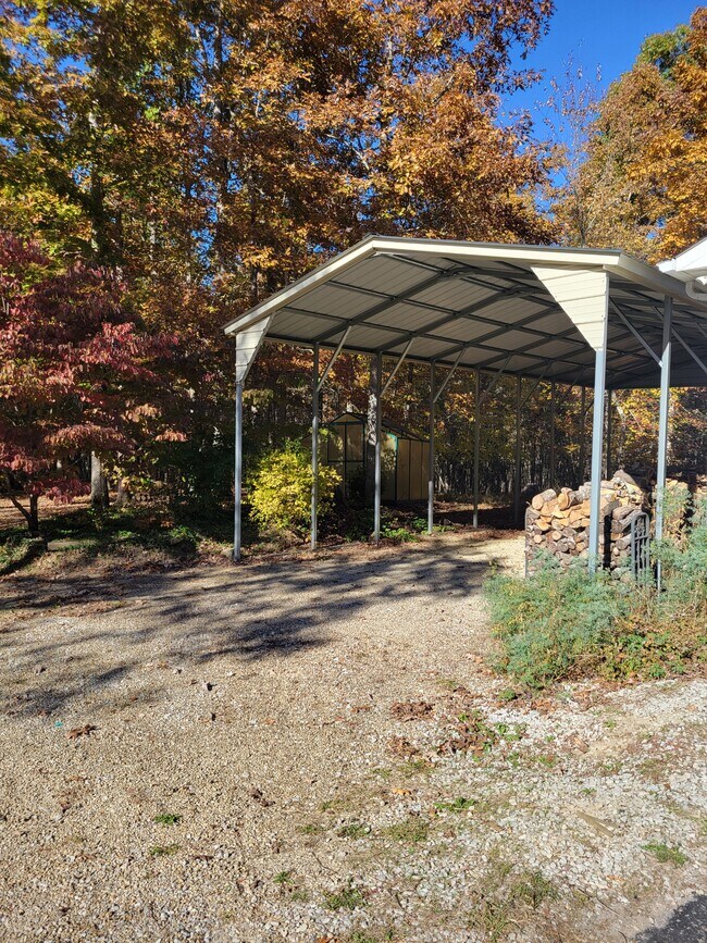 Building Photo - 71 Crest Cir