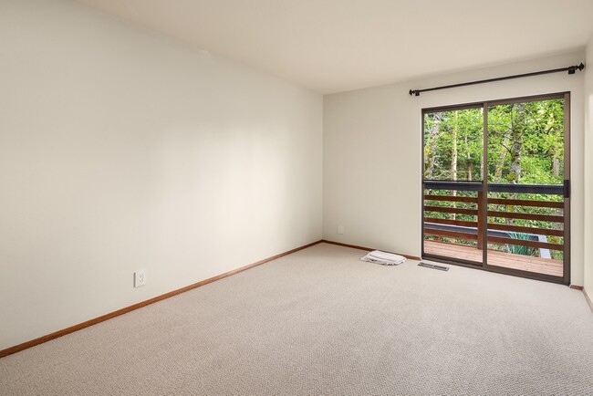 Building Photo - 7215 175th St SW