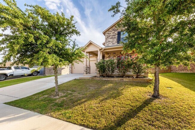 Building Photo - 925 Woodduck Trail