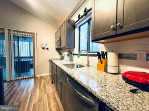 Building Photo - 3104 Northgate Rd