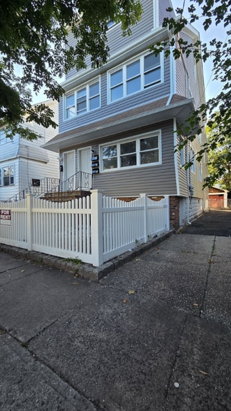 Primary Photo - 205 N 16th St