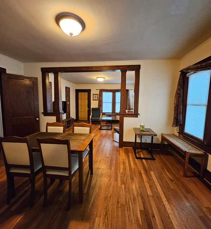 Building Photo - 1208 Emmons Ave