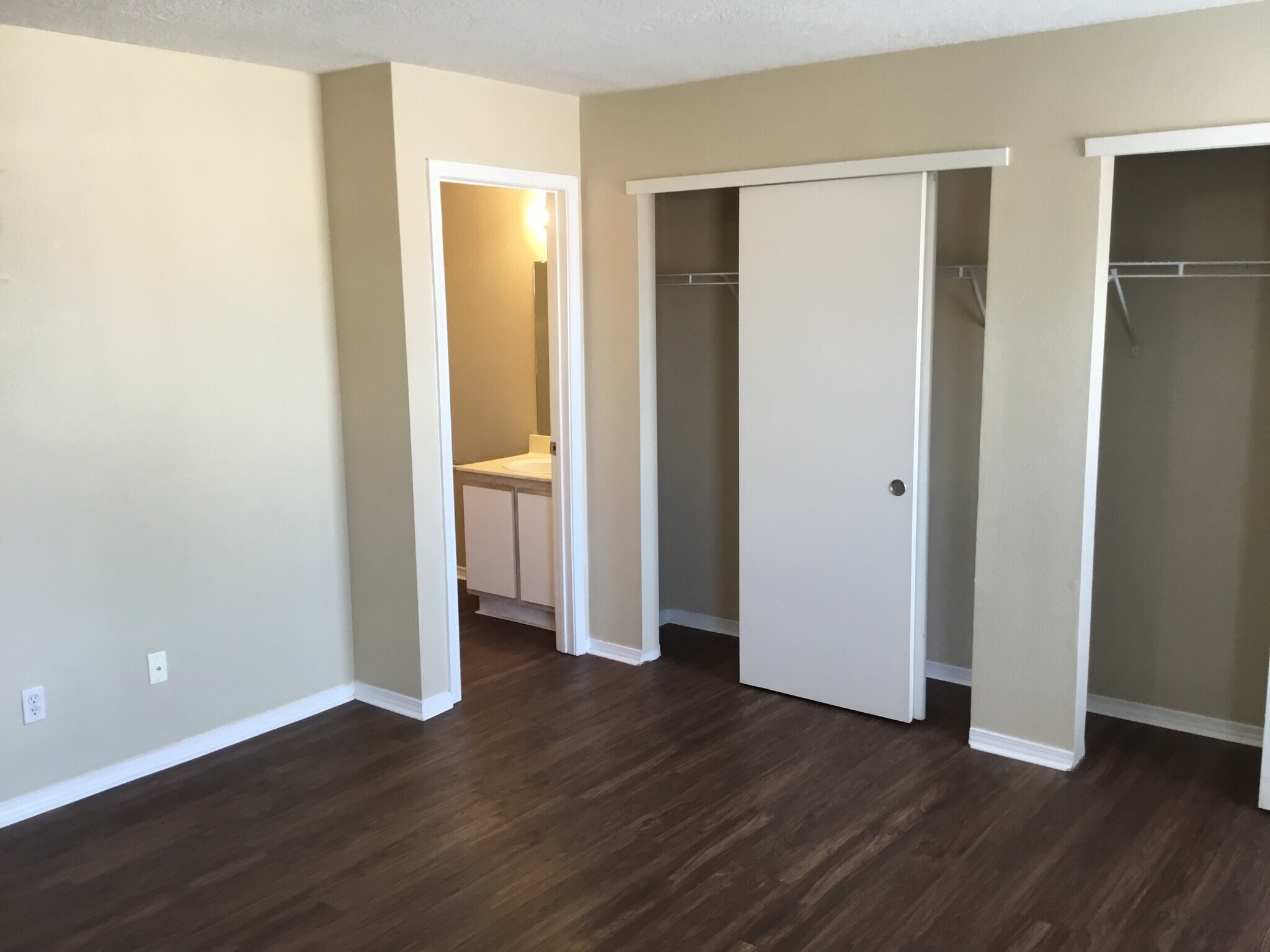 Building Photo - 8109 Tangerine Pl NW