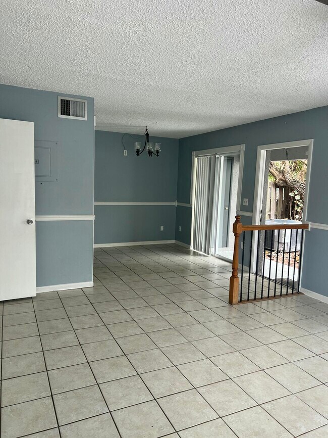 Building Photo - 5112 Society Pl W