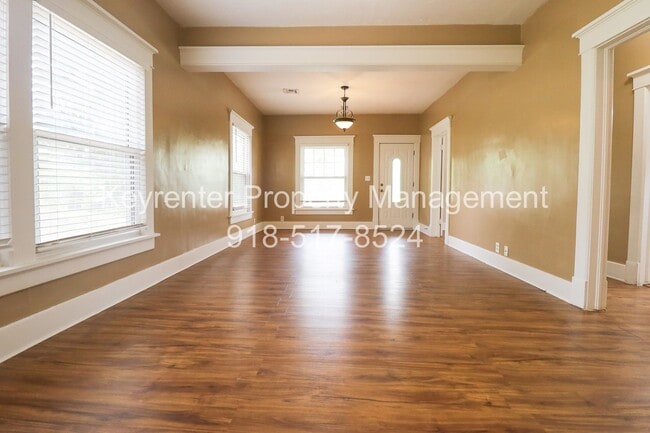 Building Photo - 412 N McKinley Ave