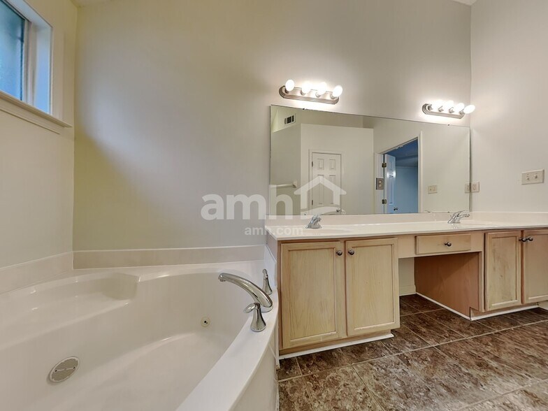 Building Photo - 6889 Show Boat Ln