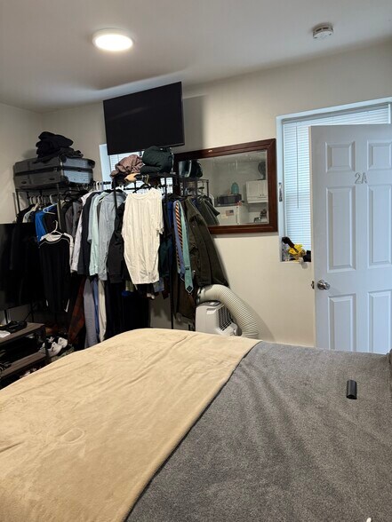 Building Photo - 269 Bolton St