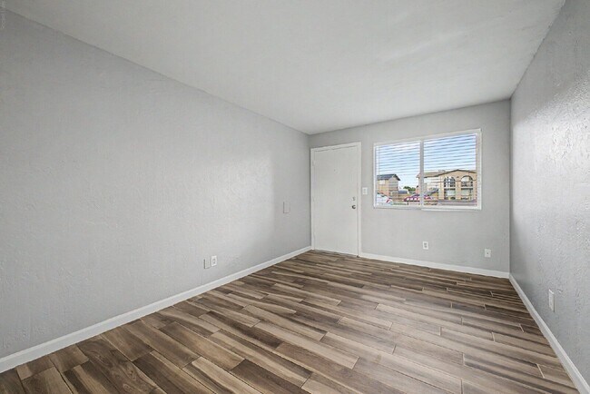Building Photo - 7144 N 66th Dr